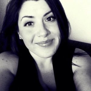 Meet your Posher, Caitlin